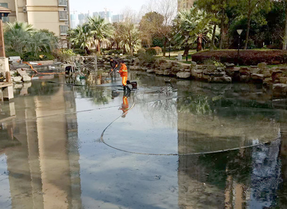 邕宁景观池淤泥清理