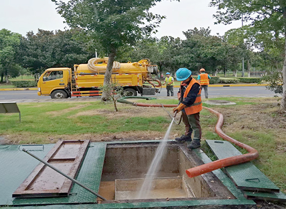 邕宁化油池清理